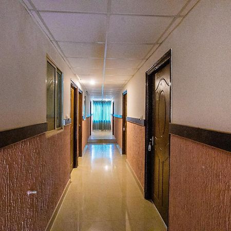 Oyo Splenor Inn Kammasandra Zewnętrze zdjęcie
