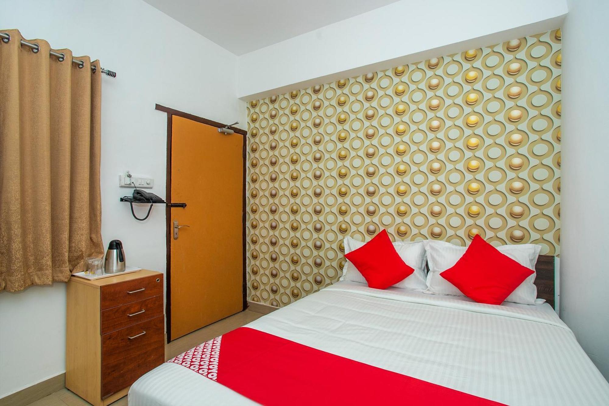 Oyo Splenor Inn Kammasandra Zewnętrze zdjęcie